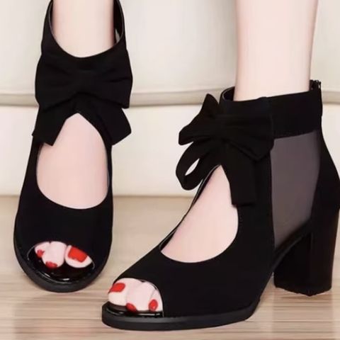 High heels women's shoe